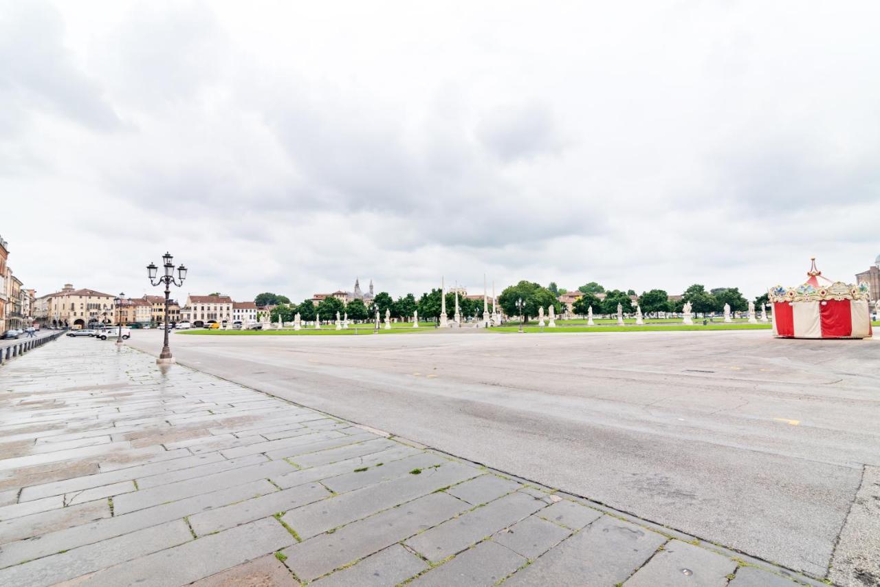 A Pochi Passi Da Prato Della Valle Apartment ปาโดวา ภายนอก รูปภาพ